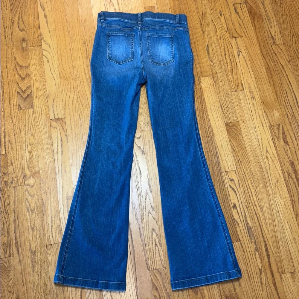 SPANX Flare Wide Leg Vintage Indigo Pull On Jeans Women’s Size Large 34” Inseam - Picture 3 of 16